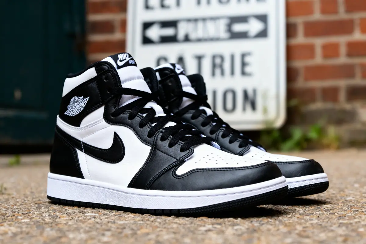 White black white Nike : Top baskets dunk et Air force 1