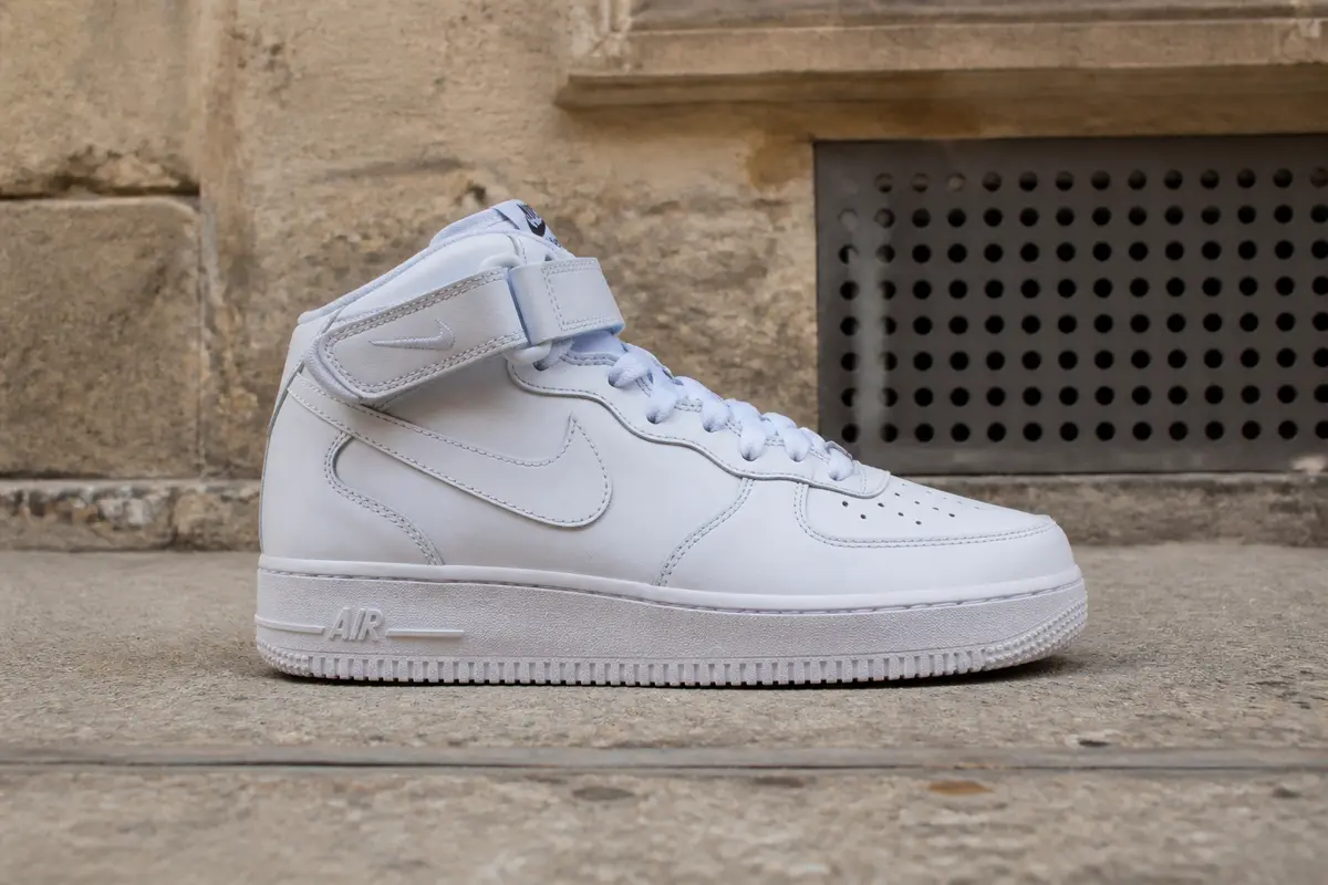 Af1 Mid : guide des meilleures sneakers blanc, noir &amp; couleurs
